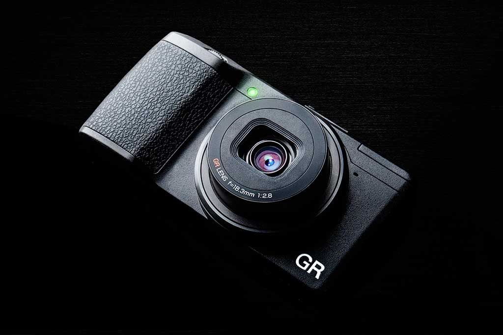 Ricoh GR tool-focused design